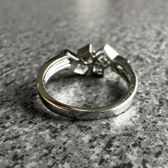 NWB White Gold Plated Silver-tone Geometric Ring CZ & Square Accents Size 5.75 - Picture 5 of 12